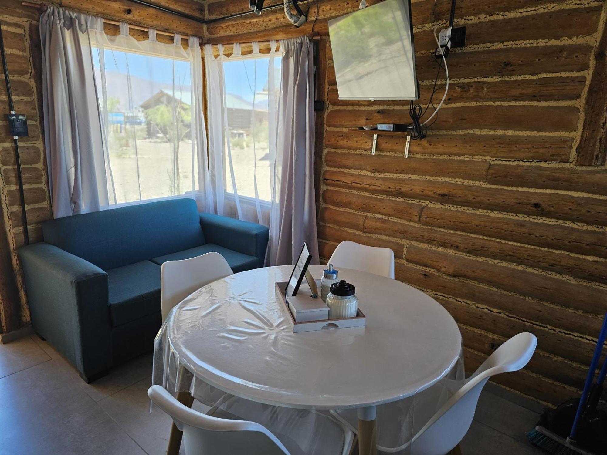 Isidris Chalet